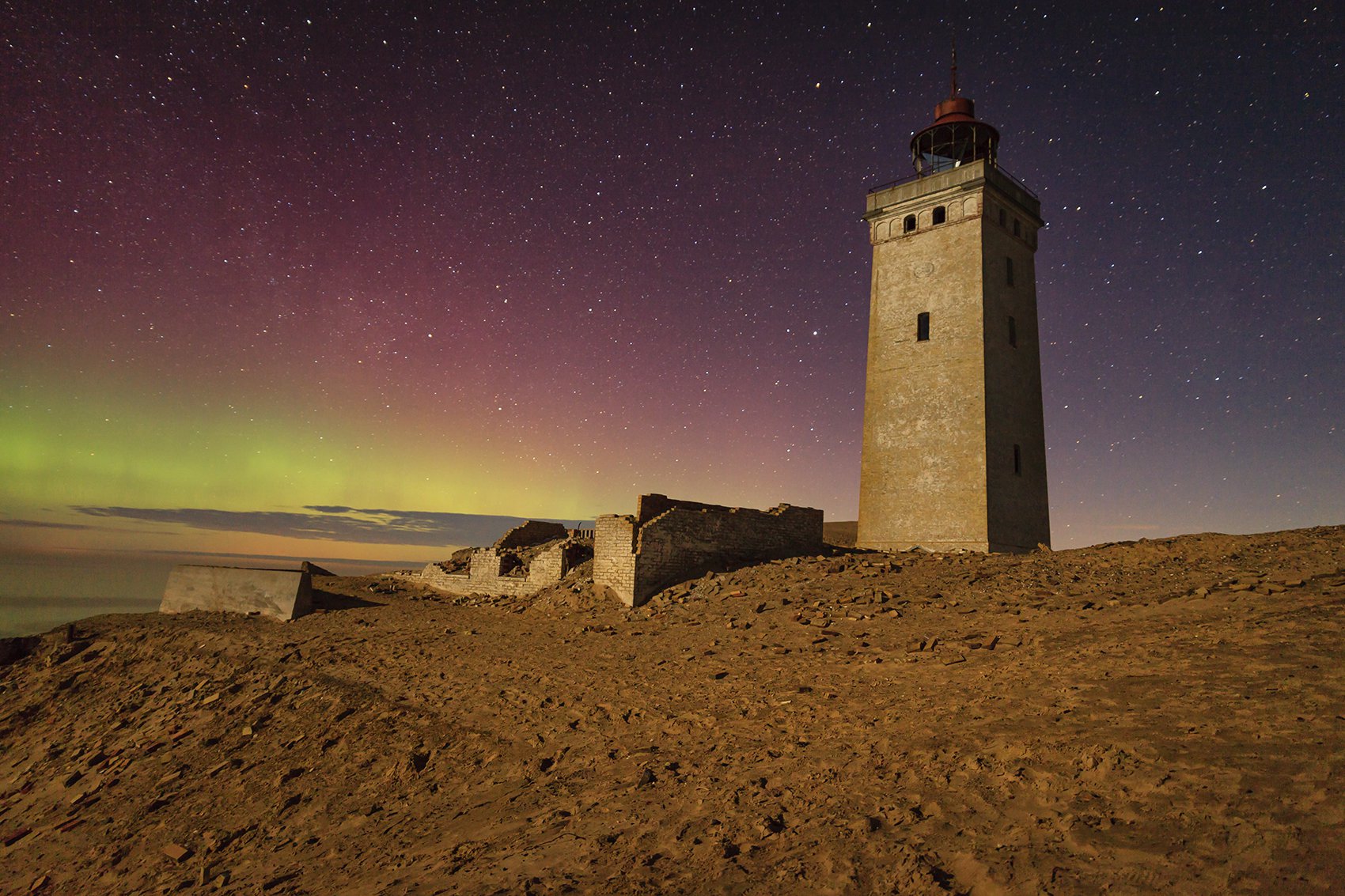 Aurora lighthouse - Santi